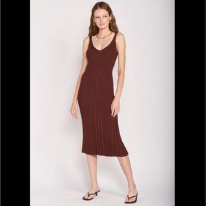 Emory Park V-Neck Ribbed Midi Dress with Open Back